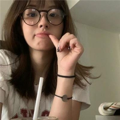 明天,我会成为谁的女友
